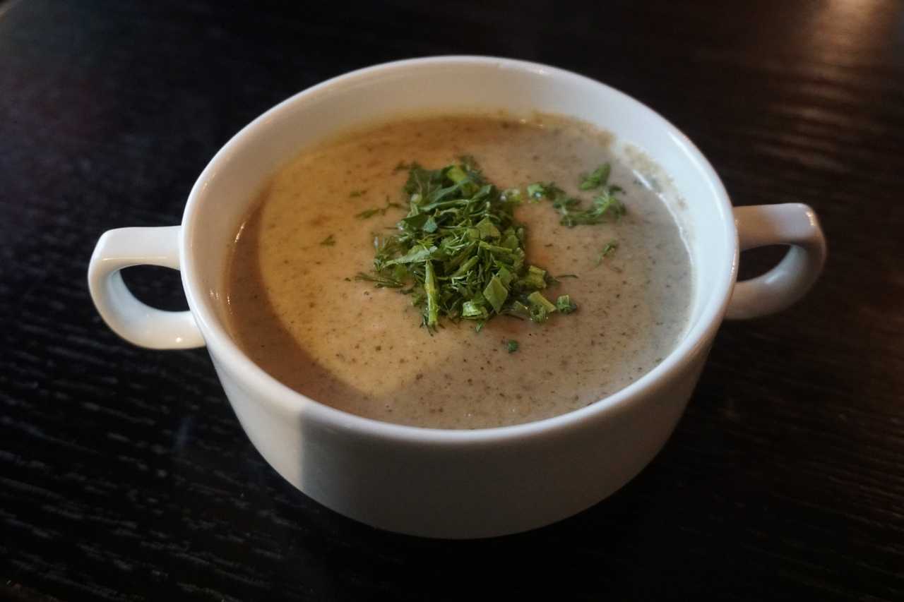 Суп-пюре из шампиньонов со сливками – 8 рецептов грибного крем-супа с пошаговыми фото