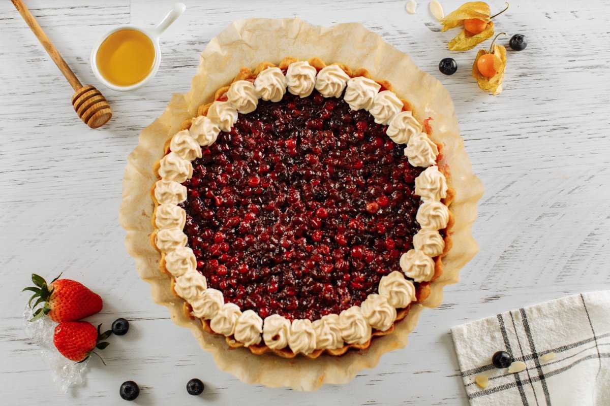 Простые рецепты насыпного яблочного пирога — вкусная выпечка без замеса теста