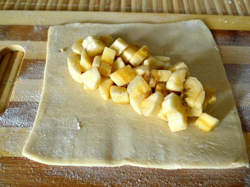 15 простых рецептов бананового пирога в духовке