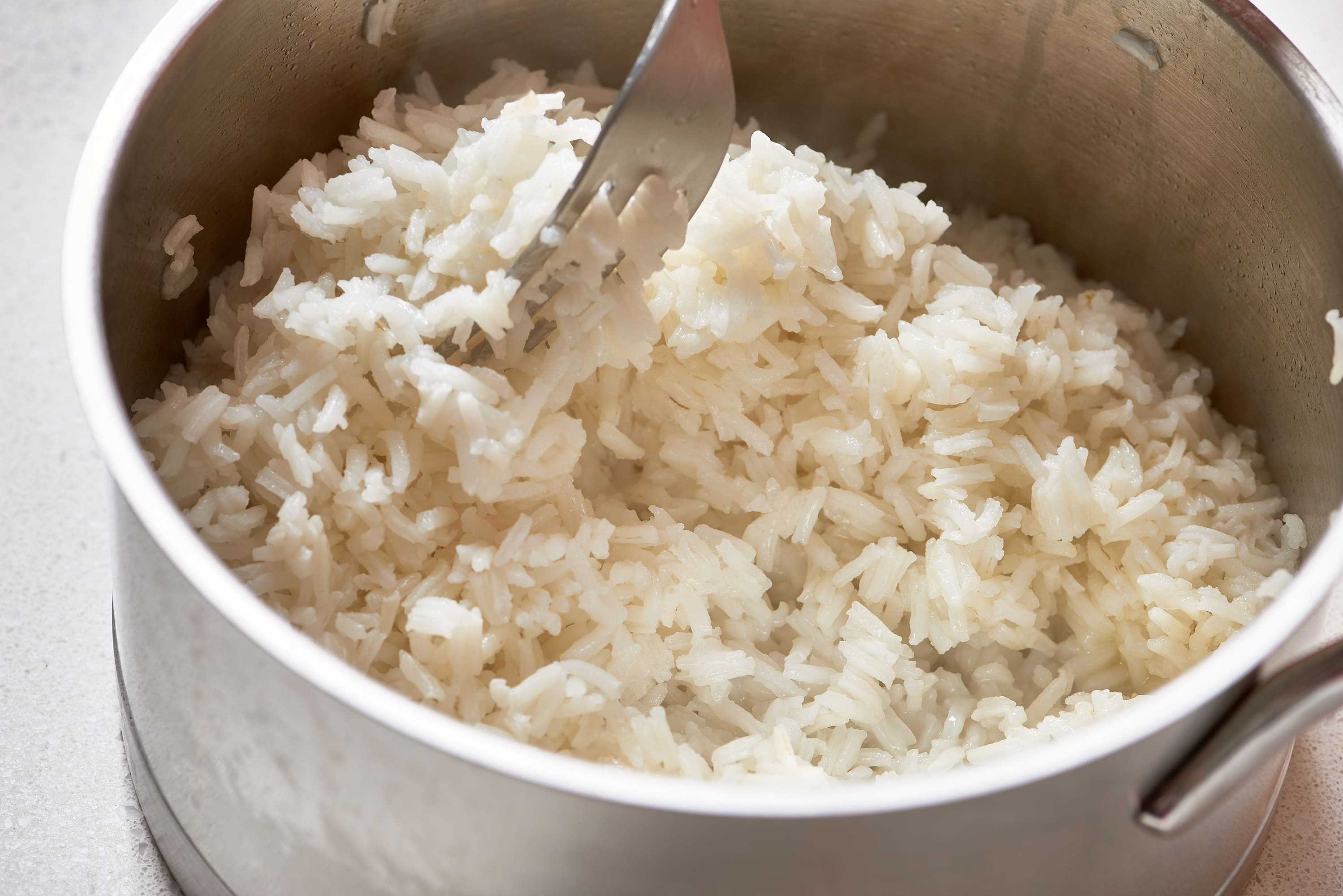 Сколько времени варится рис в плове: секреты шеф-повара