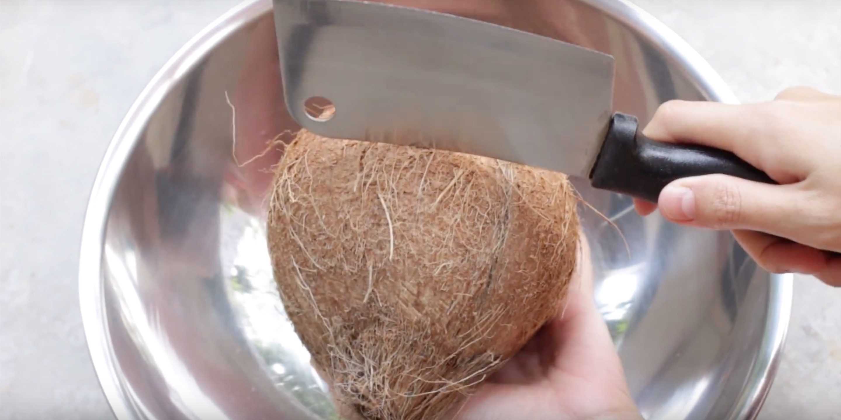 Как есть кокос в домашних условиях