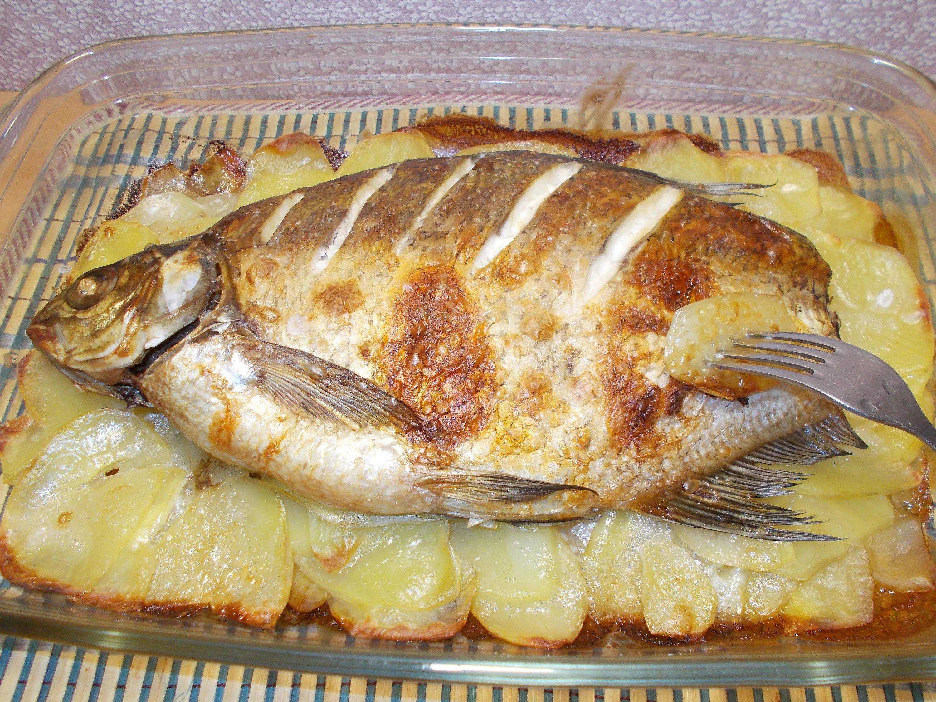 Как в духовке запечь рыбу в фольге в духовке с картошкой рецепт с фото