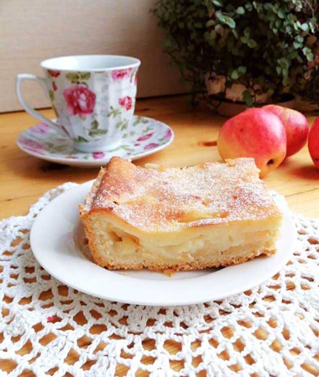 Яблочный пирог без яиц — 9 рецептов на каждый день и на праздник