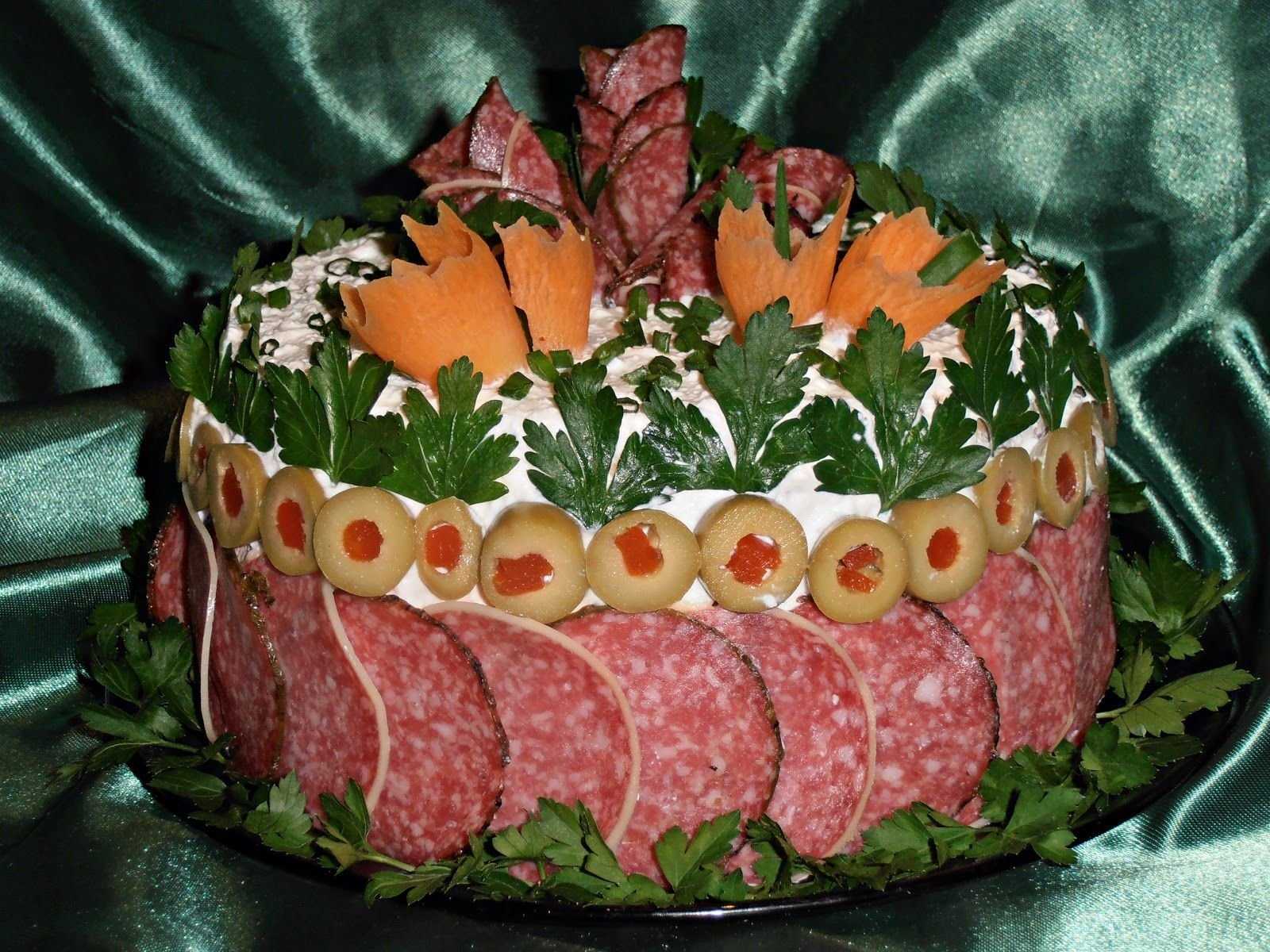 Печеночный торт из куриной печени — простой рецепт с луком и морковью