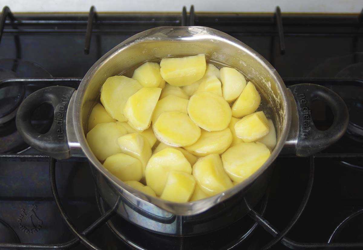 Сколько варится картошка в супе (нарезанная)? | whattimes.ru