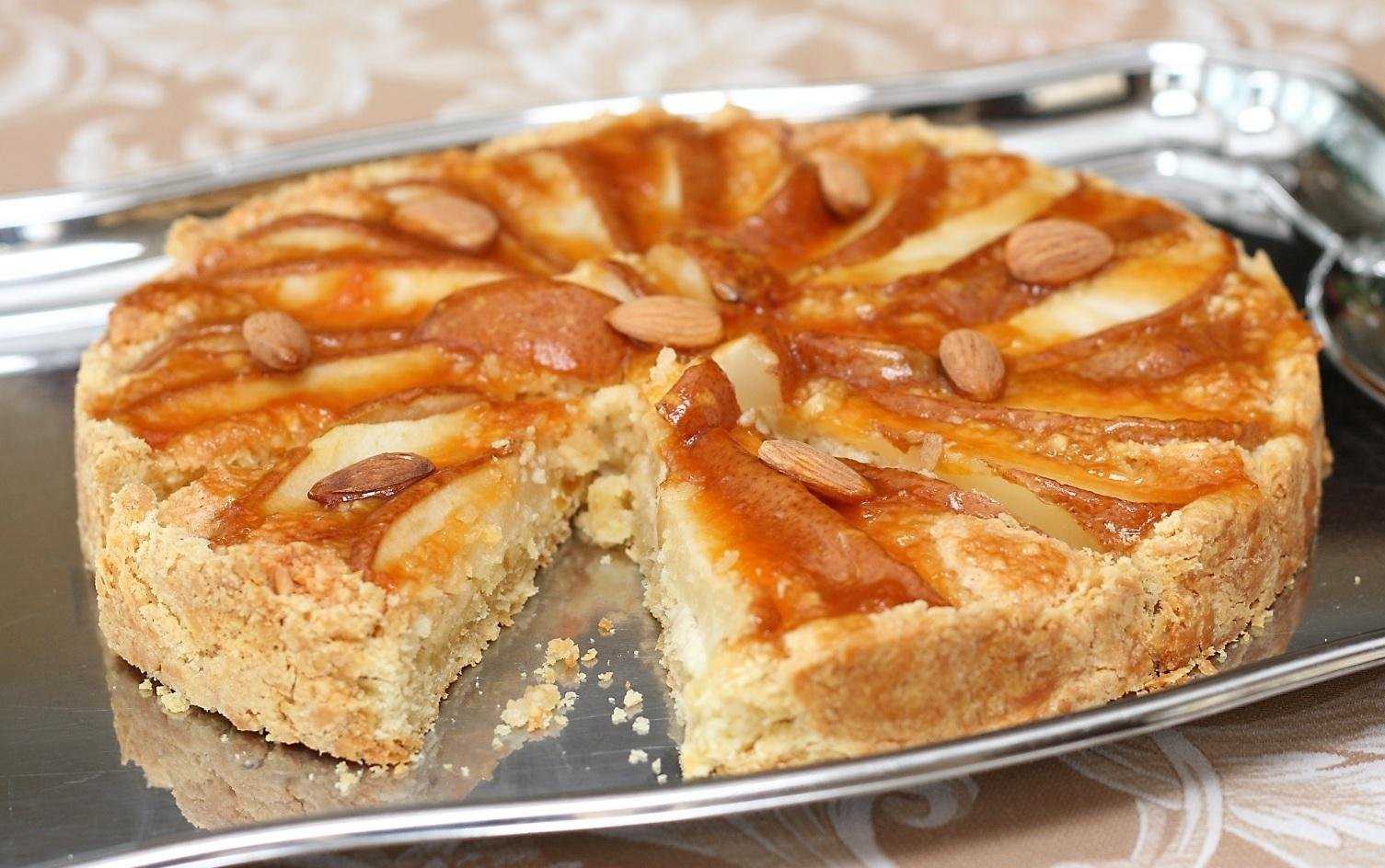 Быстрые и очень вкусные рецепты нежных яблочных пирогов с творогом