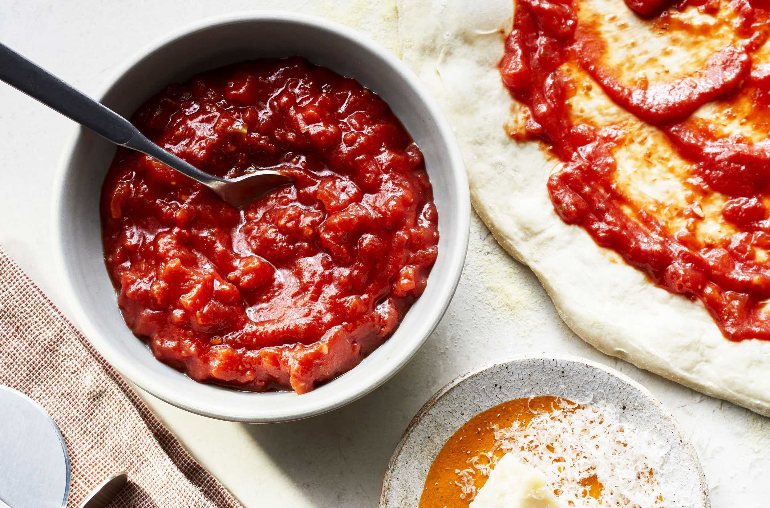 6 лучших соусов для пиццы без помидоров: пошаговые рецепты