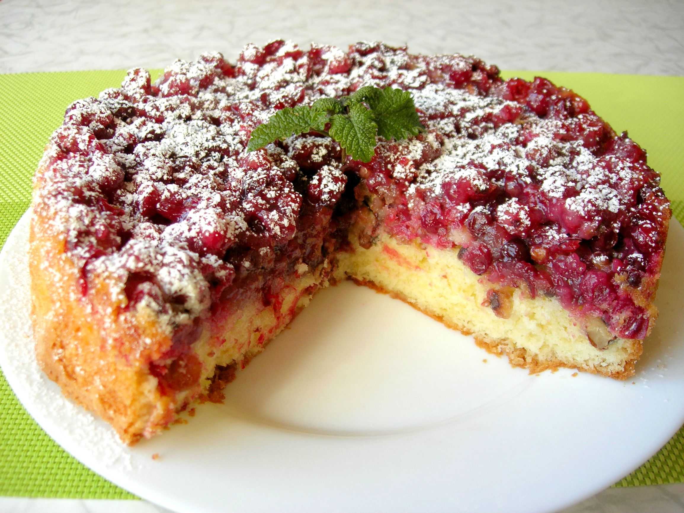 Приготовление пирога с замороженными ягодами — 4 рецепта