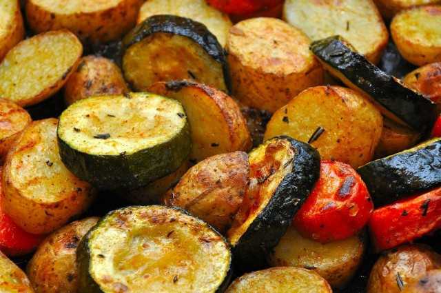 Печеные овощи в духовке рецепт с фото пошагово