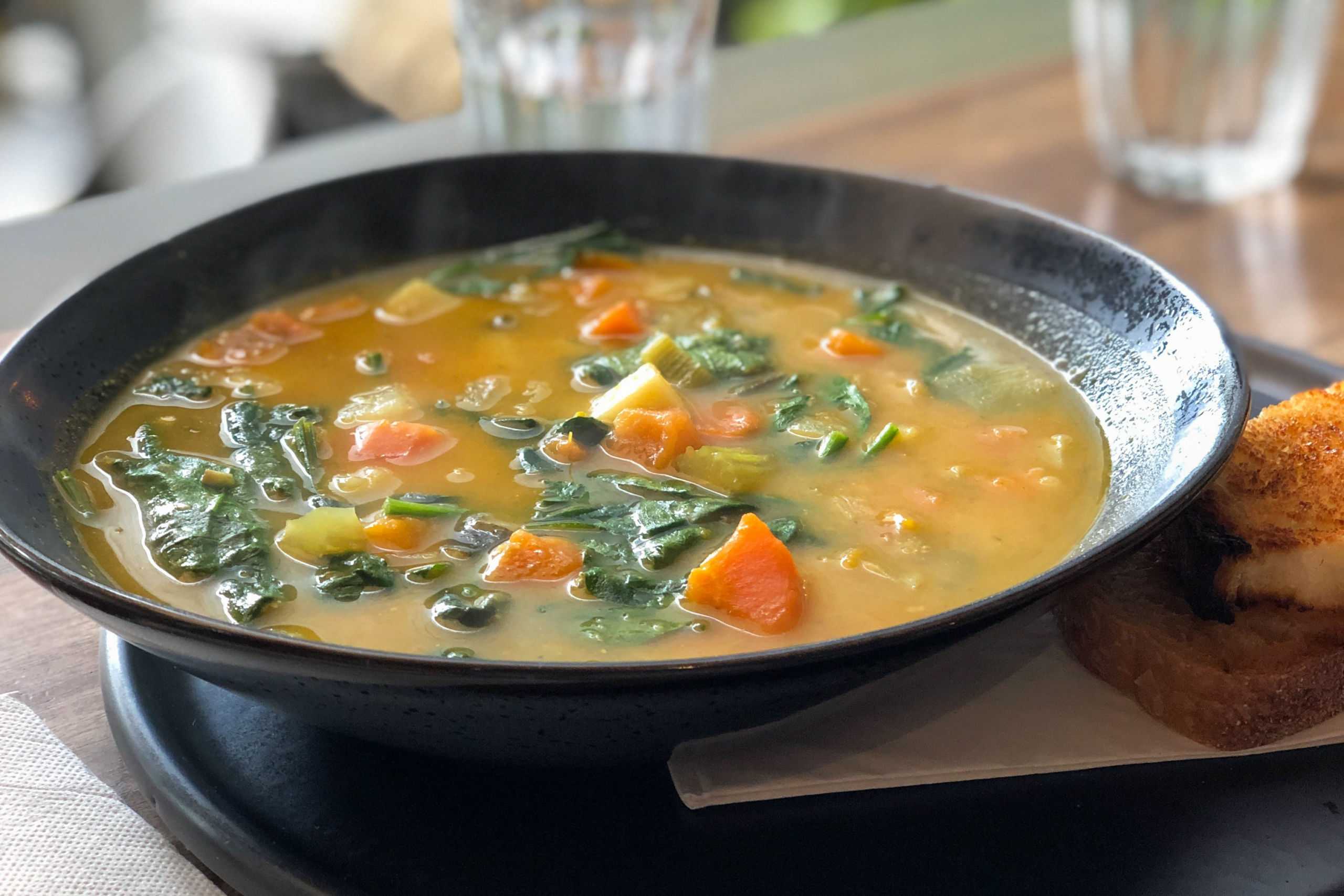 Как приготовить простой и вкусный овощной суп-пюре (3 рецепта крем-супа: из брокколи, из цветной капусты и тыквы) - все о еде и ее приготовлении