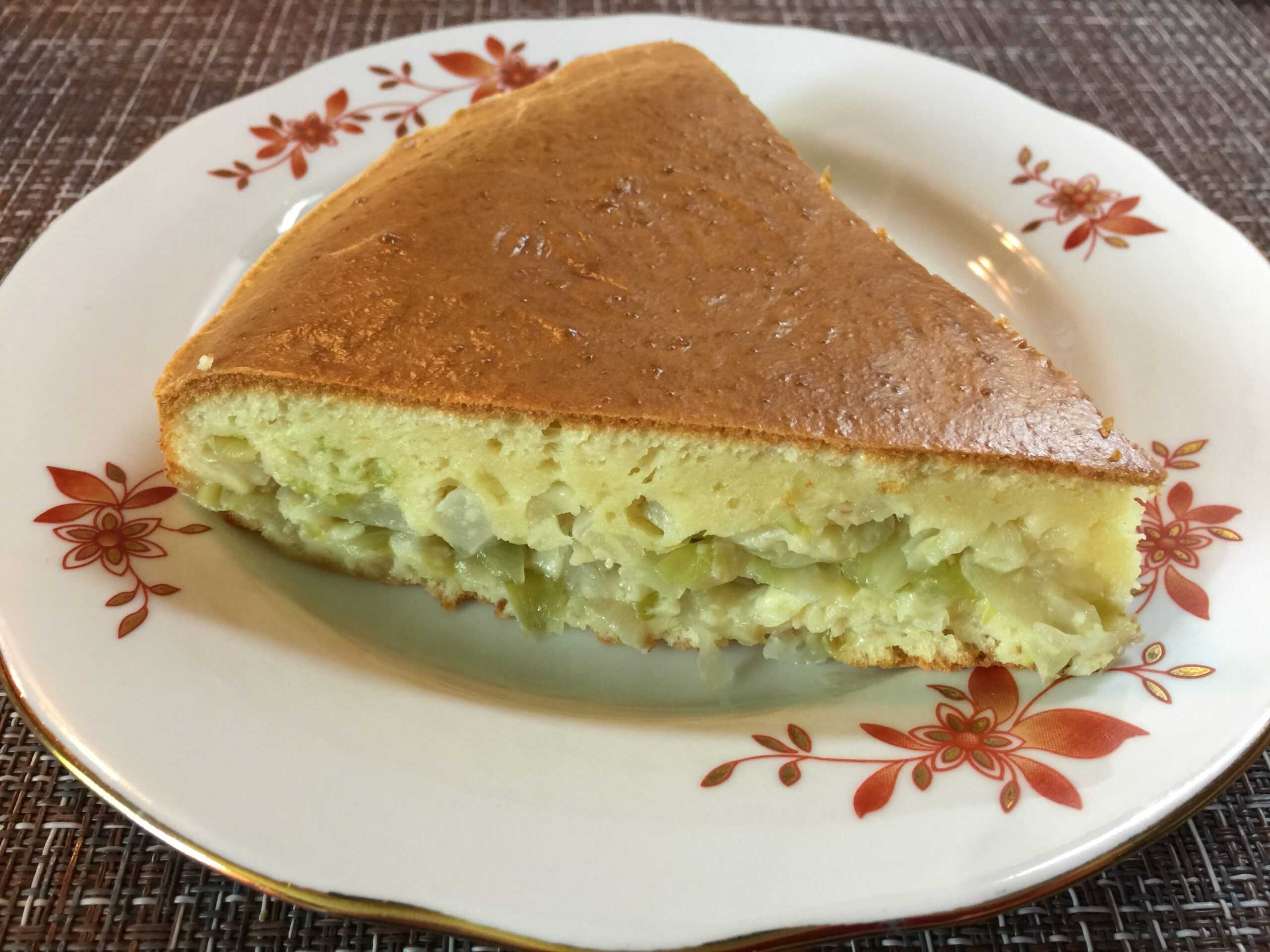Заливной пирог с луком и яйцом на кефире и сметане духовке рецепт с фото пошагово