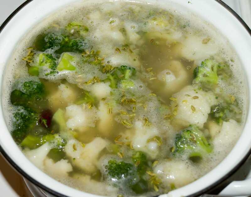 Суп-пюре из брокколи: 4 быстрых фото-рецепта полезного обеда