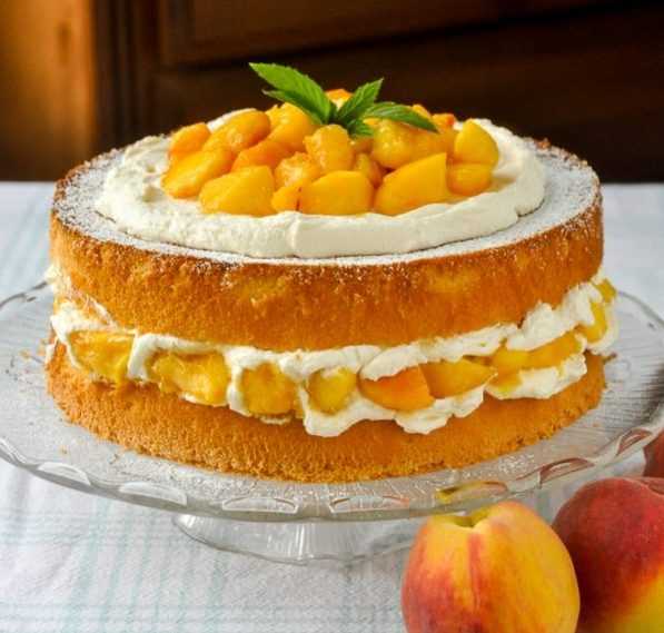 8 пошаговых рецептов фруктового торта с бисквитом, кремом и свежими фруктами