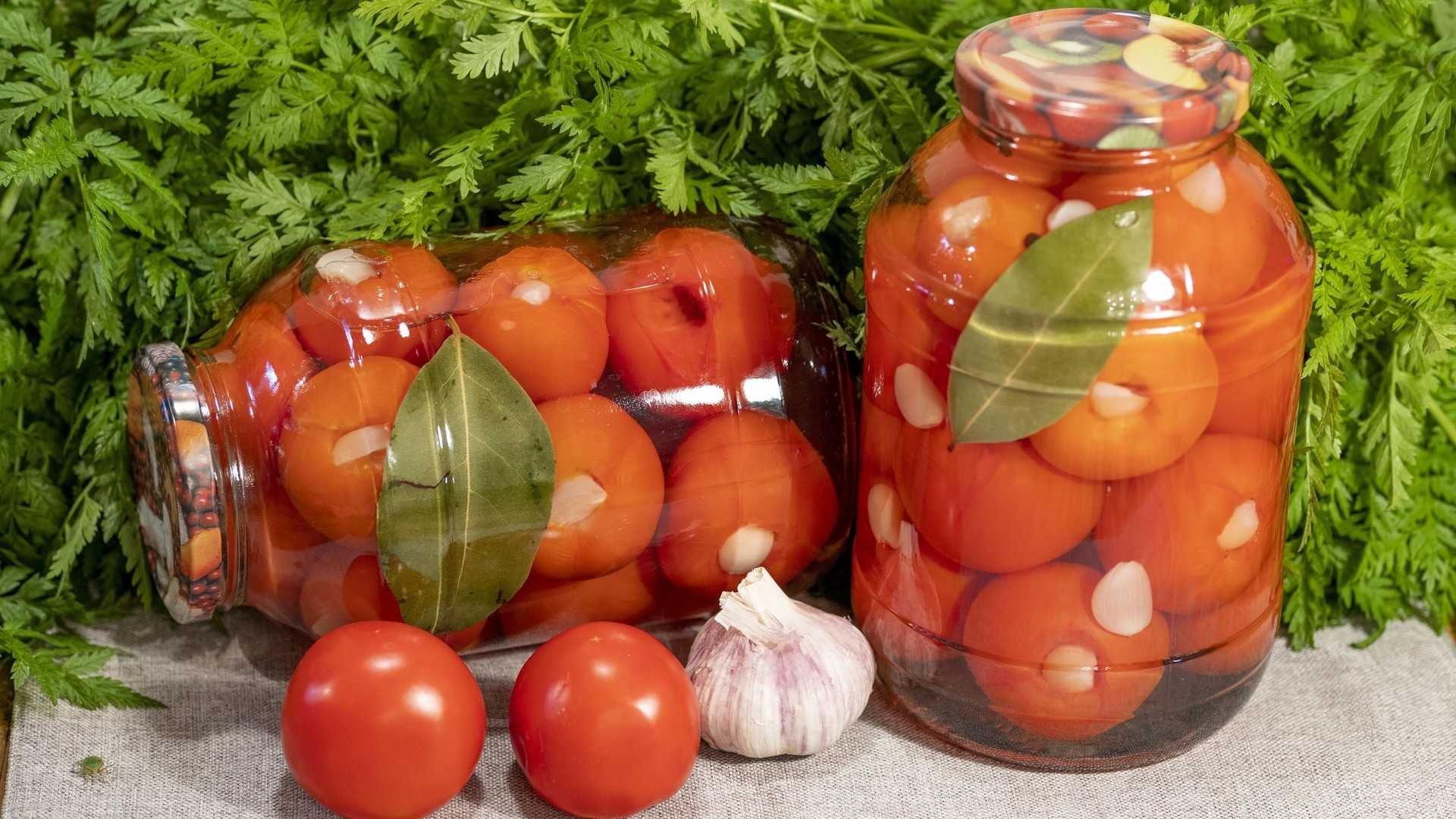 Сладкие помидоры на зиму в литровой банке и на 3-литровую банку: самый вкусный рецепт пальчики оближешь. сладкая засолка помидор на зиму
