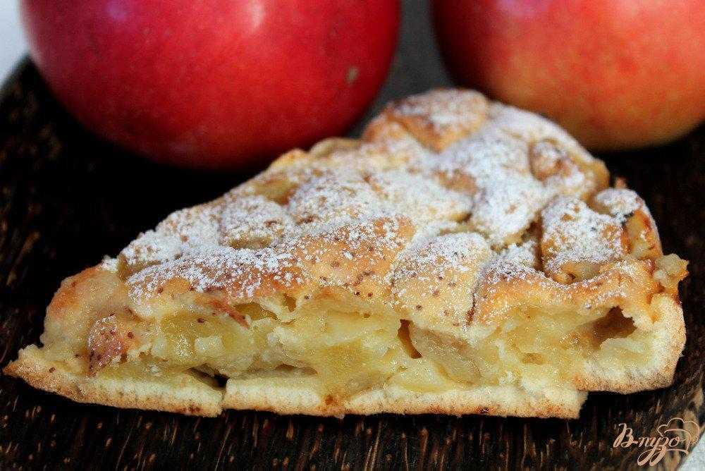 Пирог с яблоками на кефире - 8 рецептов приготовления