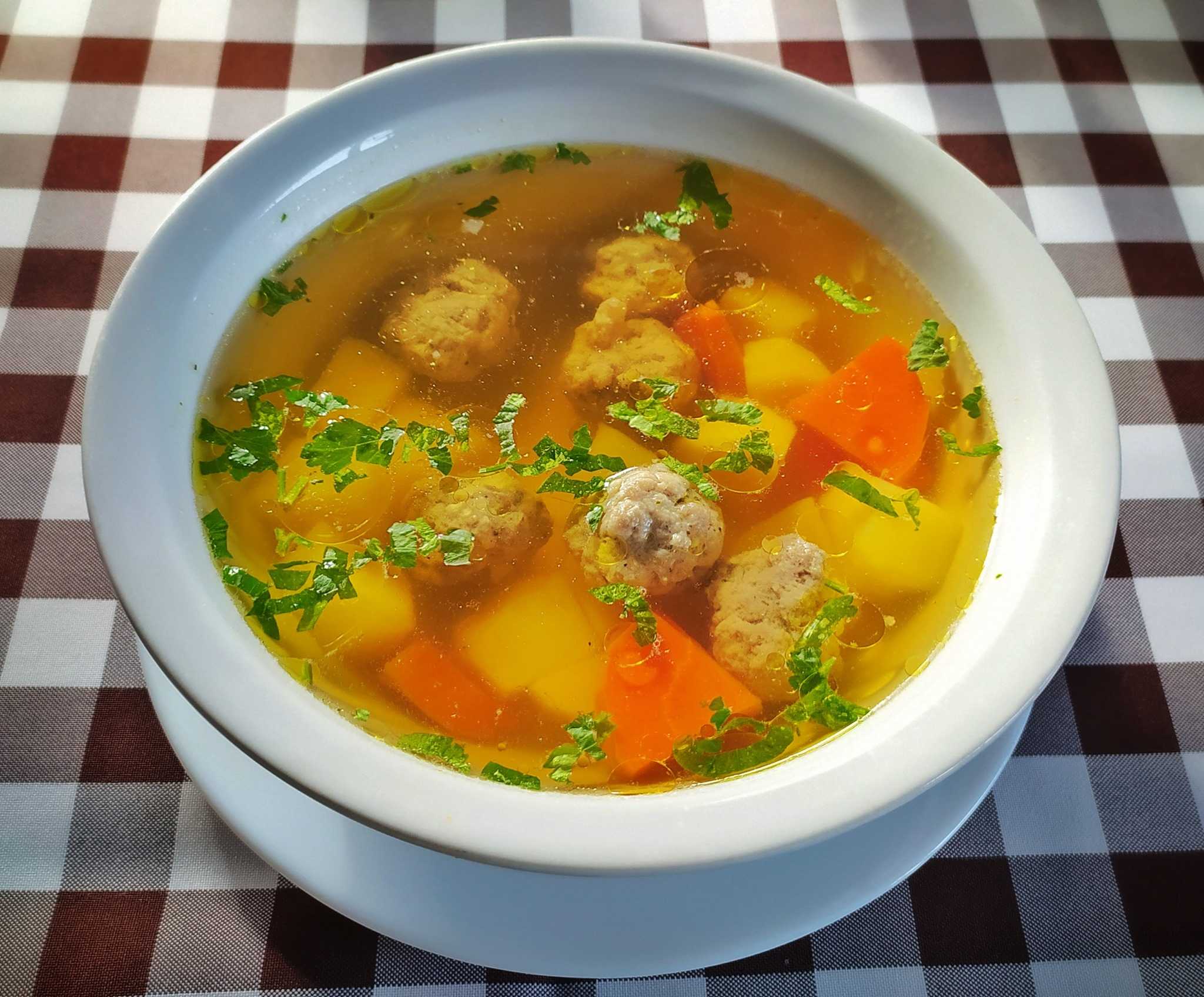Самый вкусный суп с фрикадельками — 3 рецепта приготовления