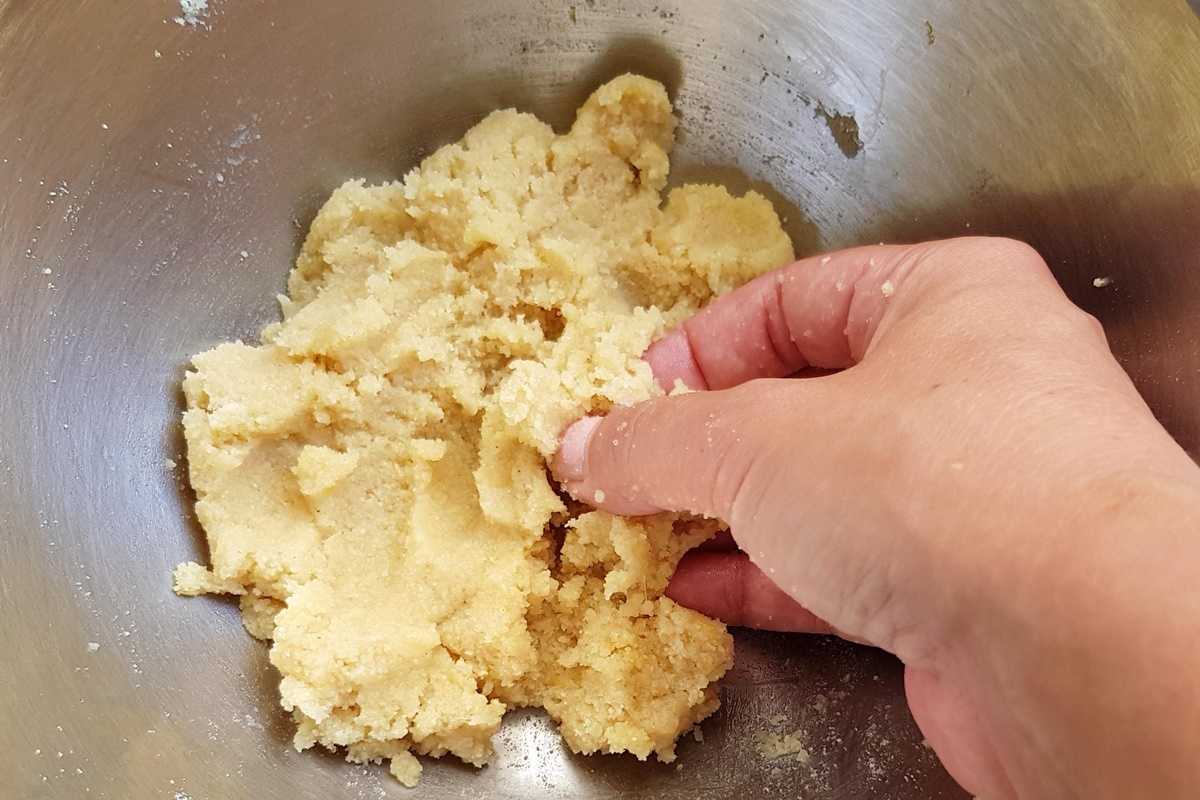 Как правильно испечь песочное тесто