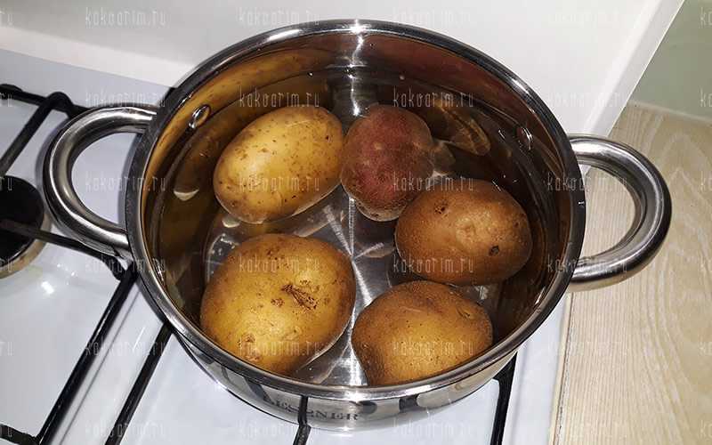 Сколько варить картошку после закипания. сколько варится картошка в супе? особенности приготовления молодого картофеля