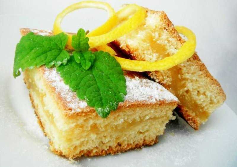 Легкий пирог с лимонной начинкой