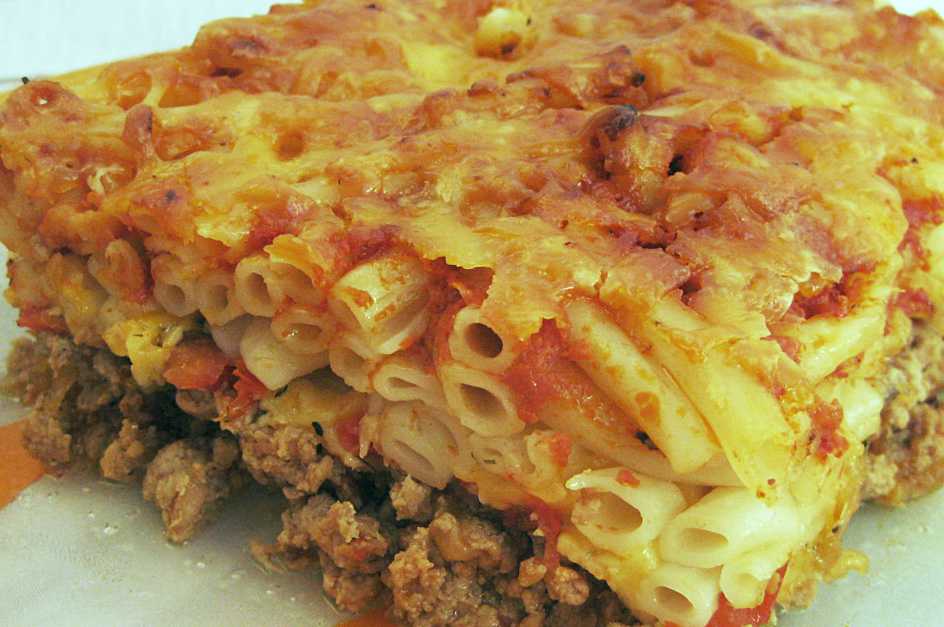 Запеканка из макарон в духовке, рецепты с сосисками и сыром
